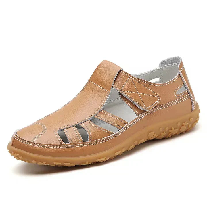 Sandales à lanières réglables femmes, design ajouré chic, semelle orthopédique pour un confort optimal.