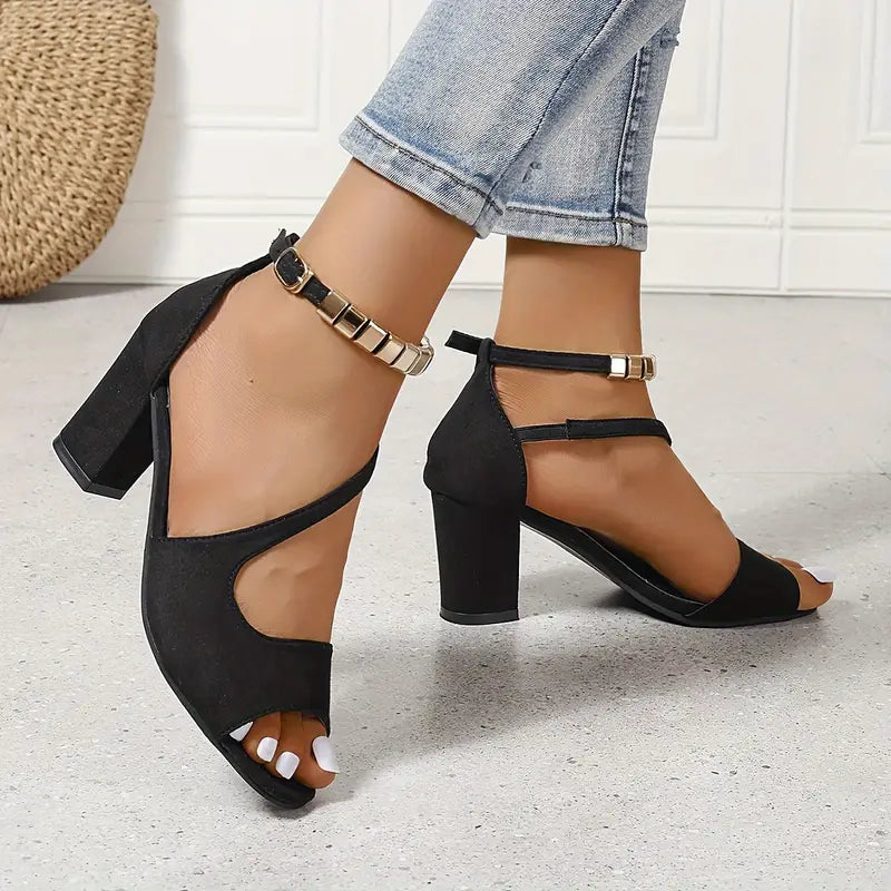 Sandales d'été respirantes pour femmes, offrant un soutien essentiel et un confort orthopédique pour les pieds sensibles.