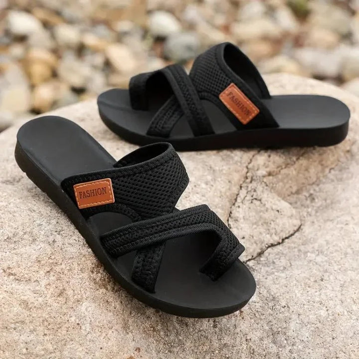 Chaussures orthopédiques pour femmes, confortables, favorisent la bonne posture et le bien-être général.