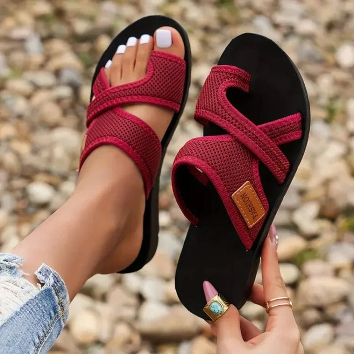 Chaussures d'été orthopédiques pour femmes, améliorent la posture et le confort quotidien.