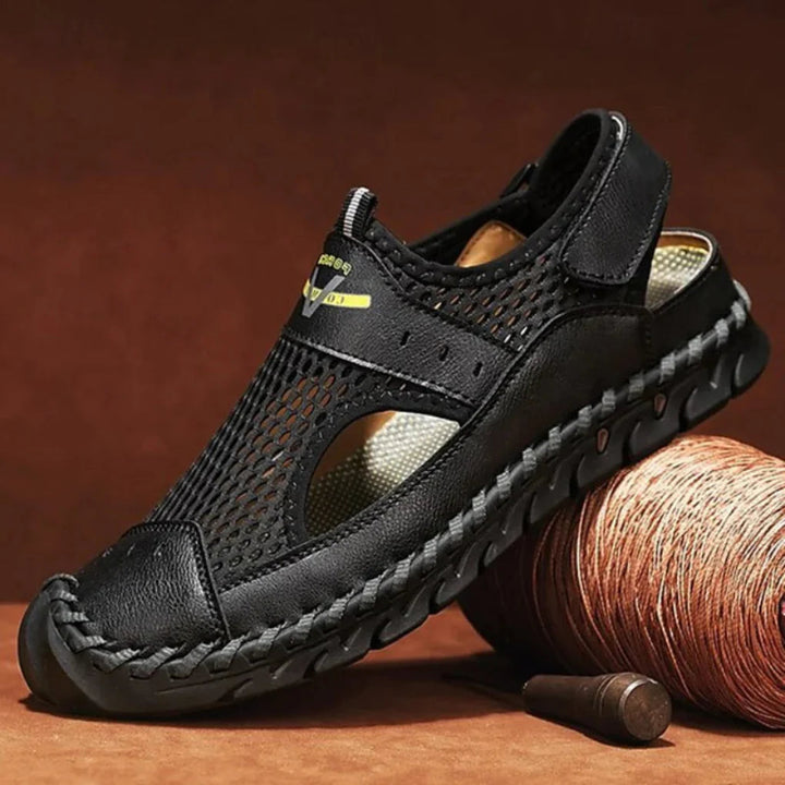 Sandales homme orthopédiques vertes à bout fermé, chaussures de marche confortables, idéales été et extérieur.