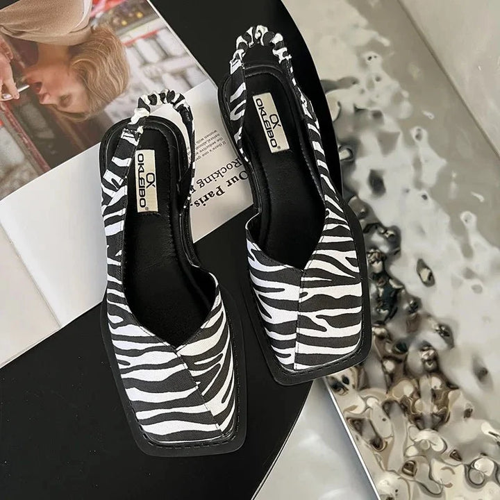 Mode: sandales femme slingback bout carré. Un choix chic et confortable pour l'été.