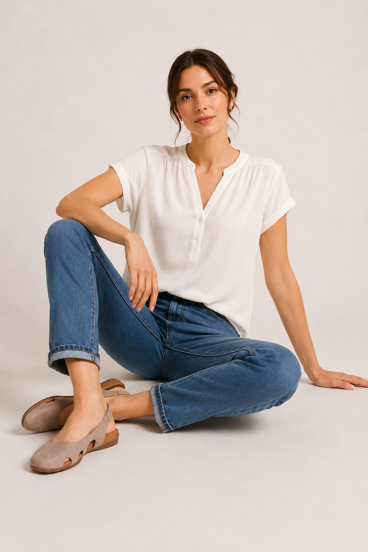 Chaussures d'été femme : sandales plates fermées, confortables et polyvalentes pour le quotidien.