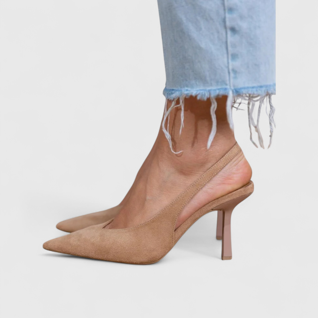 Escarpins slingback femme élégants, bout pointu, talon fin. Parfaits pour soirée ou bureau, style chic.
