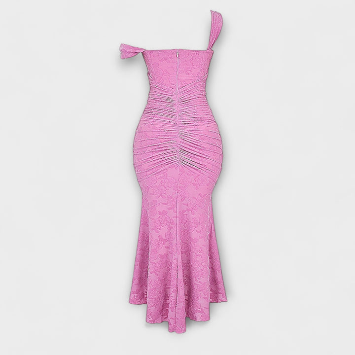 Robe femme longue, style corset, pour un look de soirée sophistiqué.