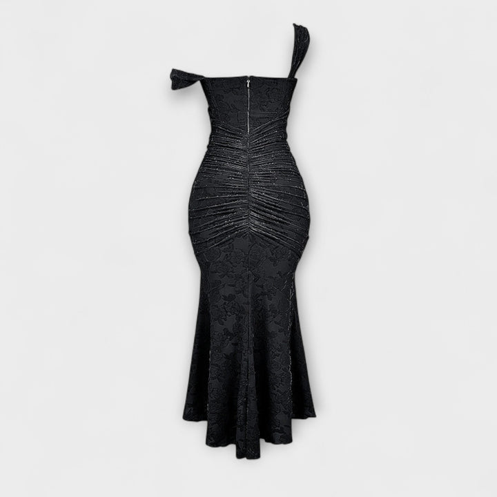 Robe femme chic, longue et ajustée, avec corset, idéale pour soirée.