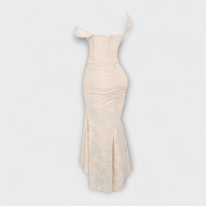 Robe femme romantique longue, corset bustier, idéale pour cocktail.