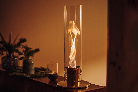 Cheminée de table FlameGlow, flammes réglables pour personnaliser l'ambiance chaleureuse de votre maison.