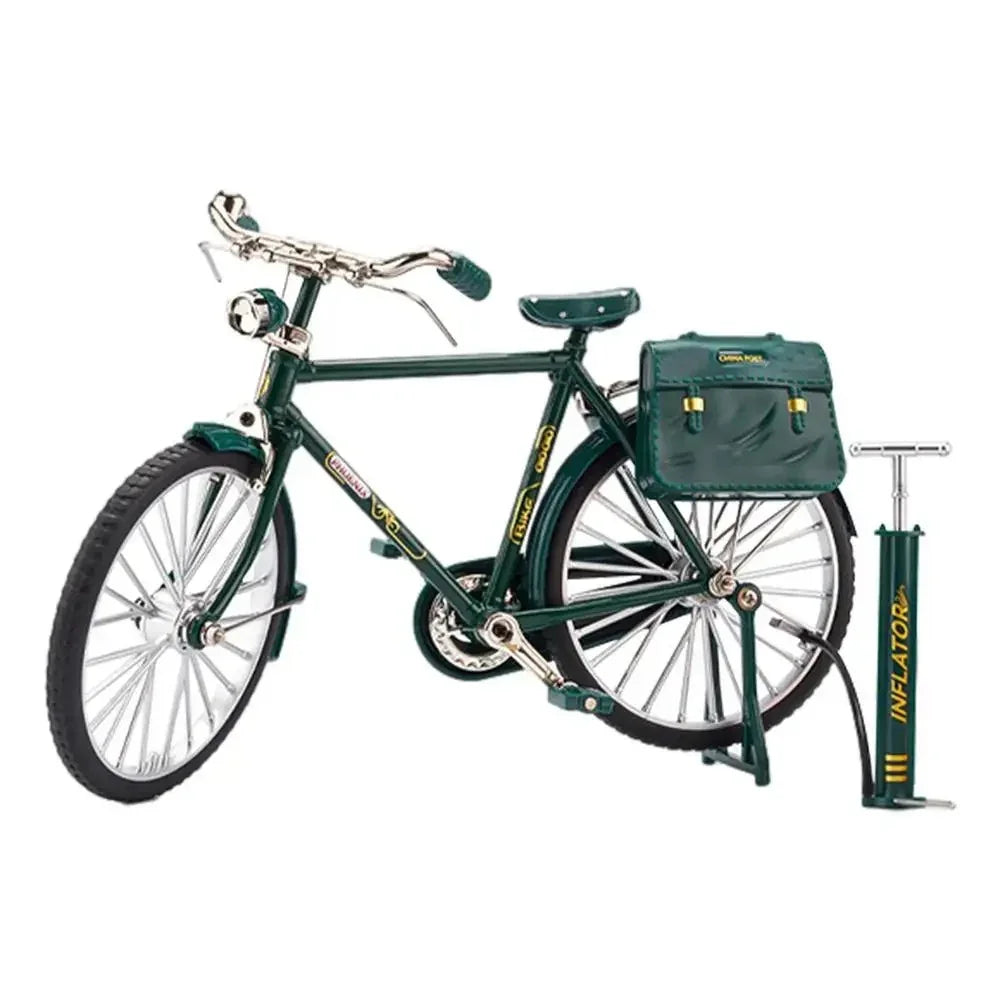 Kit de maquette vélo miniature en métal et plastique. Idéal pour décoration, collection ou hobby de modélisme.