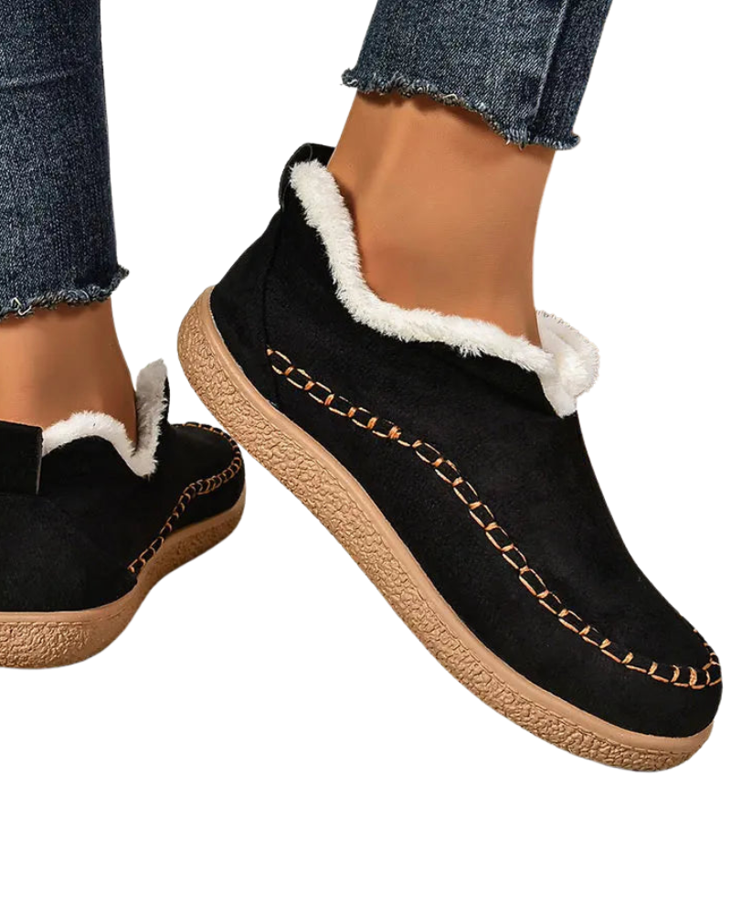 Chaussures bottes femme Gracie, chaudes et polyvalentes. Idéales pour affronter l'hiver avec style et confort.