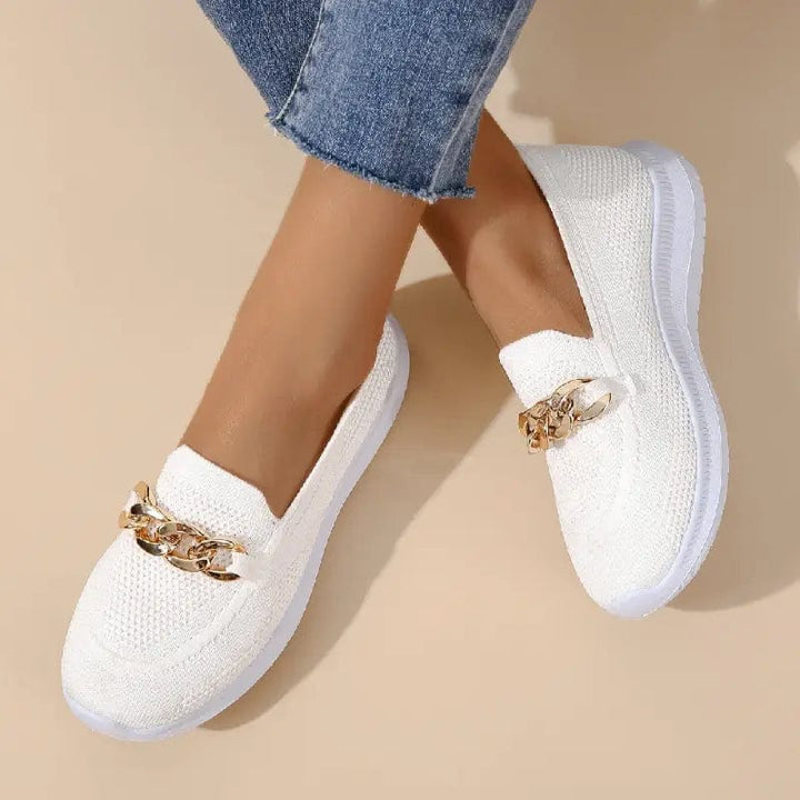 Chaussures femmes orthopédiques élégantes, respirantes, antidérapantes, pour un confort optimal et un soutien plantaire.