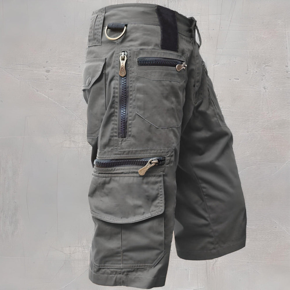 Short cargo homme avec poches multiples, parfait pour équipement tactique et extérieur.