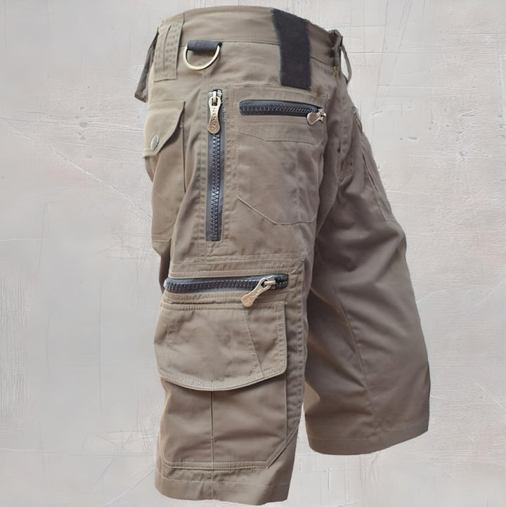 Short tactique homme résistant, coupe confortable pour randonnée, aventure et activités estivales.
