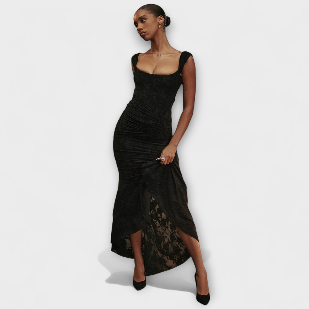 Robe de soirée longue femme, corset raffiné, pour un style raffiné.