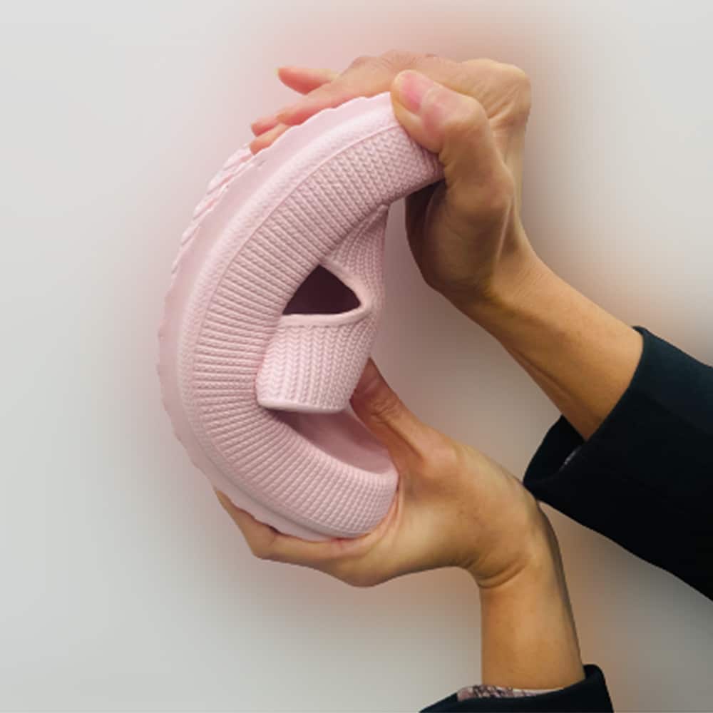 Chaussons souples et amortissants pour femmes, offrant une détente maximale et un confort durable.