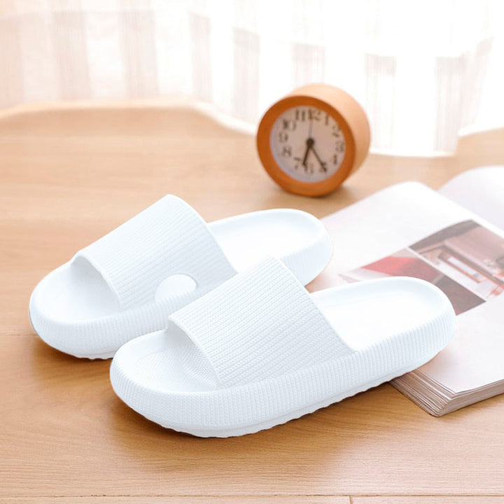 Chaussons de marche souples pour femmes, amorti exceptionnel pour un confort durable.