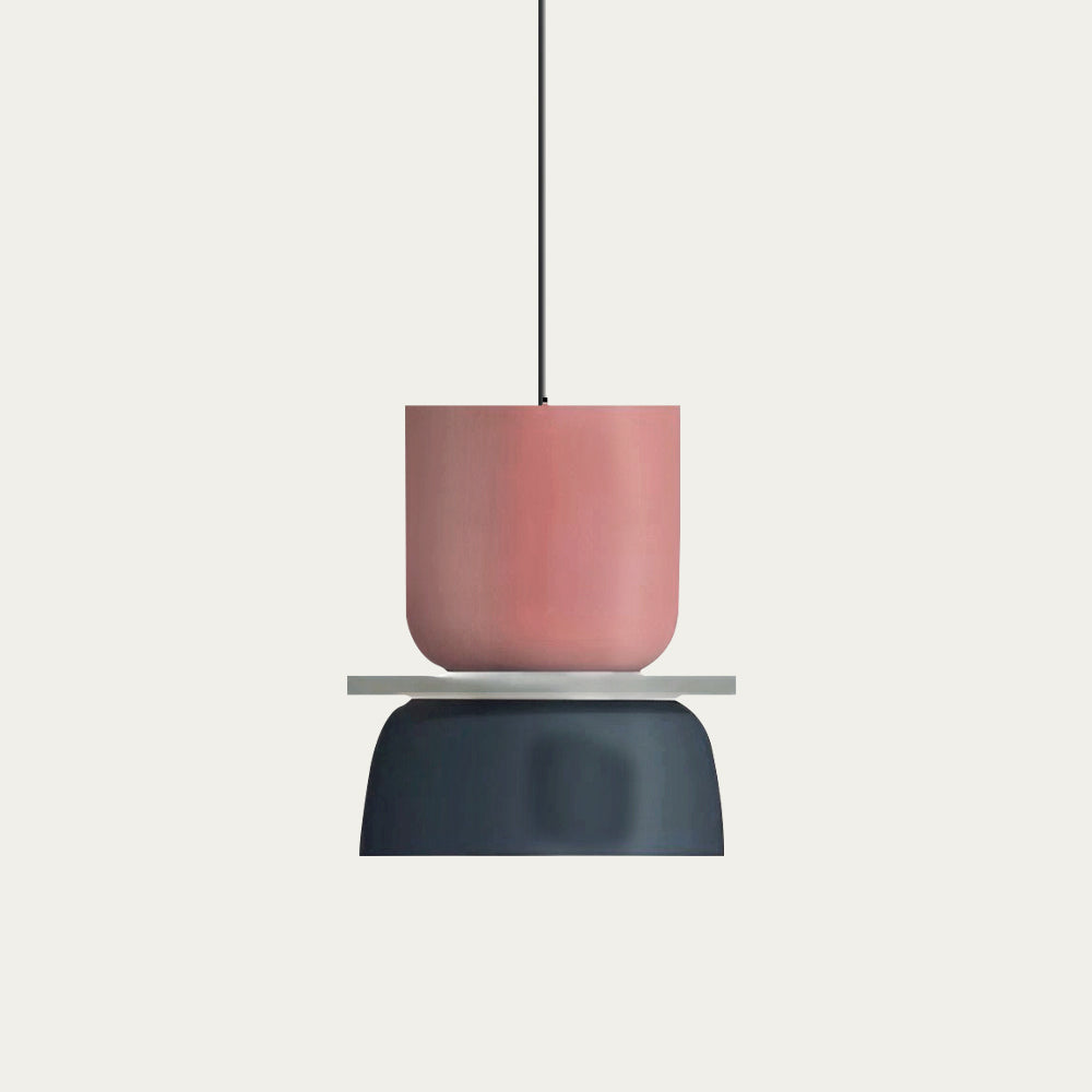Suspension luminaire scandinave, couleurs vives, design élégant pour cuisine ou salle à manger.