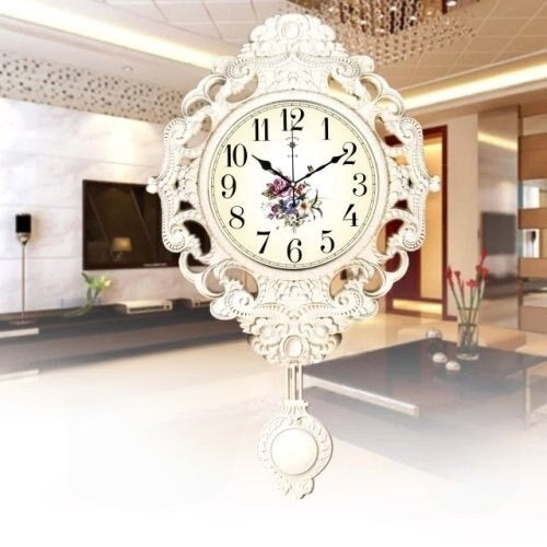 Horloge murale moderne de luxe, pendule design élégant pour la décoration chic de votre maison.