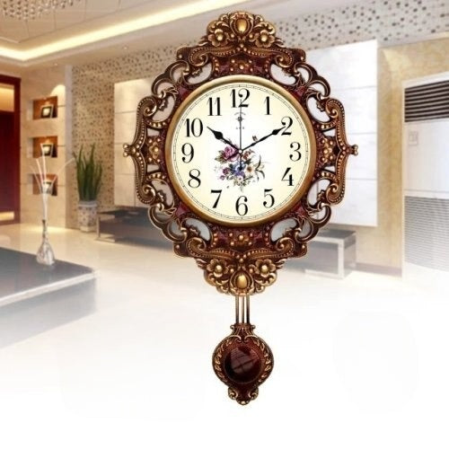 Horloge murale élégante et minimaliste, pendule de luxe moderne pour un design intérieur raffiné.