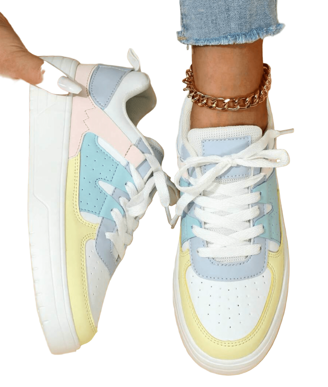 Sneakers femmes confortables à lacets, parfaites pour un look décontracté et tendance au quotidien.