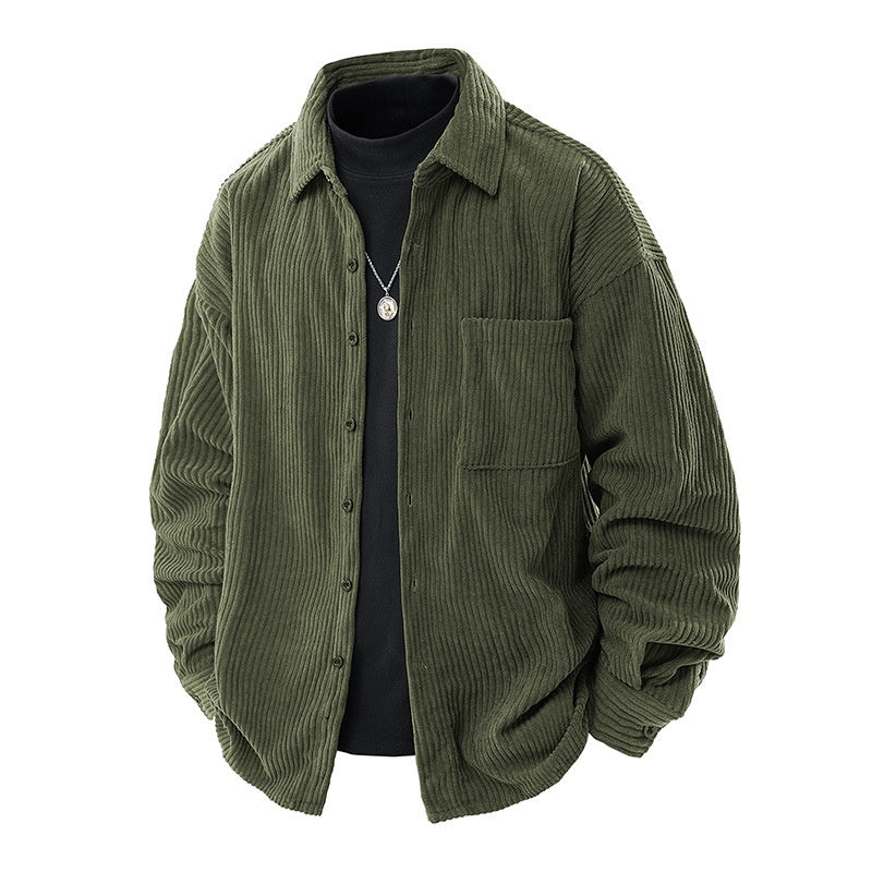 Surchemise homme confortable, manches longues, poche poitrine, style décontracté chic. Parfaite pour la mode masculine.