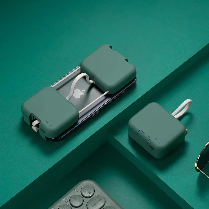 Accessoire voyage: Power bank portable 4000 mAh USB-C, essentiel pour téléphones et tablettes en déplacement.