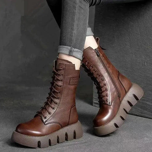 Chaussures d'hiver chaudes et confortables pour femmes, avec semelle antidérapante. Bottes élégantes pour l'hiver.