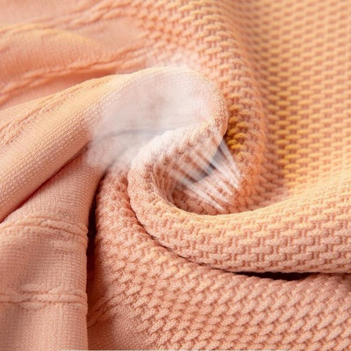 Culotte gainante femme CurveComfort, tissu doux et galbant pour un ventre plat et une silhouette redessinée.