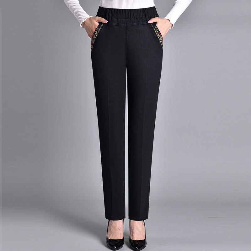 Pantalon jean femme décontracté, coupe droite ajustée, taille élastique. Confort supérieur pour style moderne.