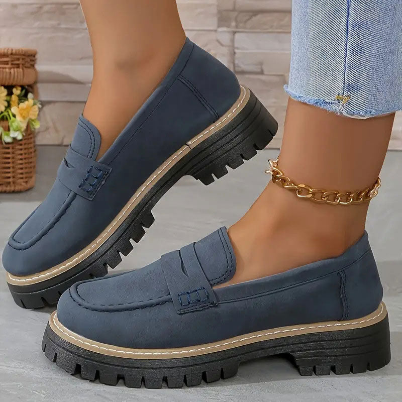 Détail boucle : Mocassins femme élégants avec semelle épaisse, confort maximal pour le quotidien et le travail.