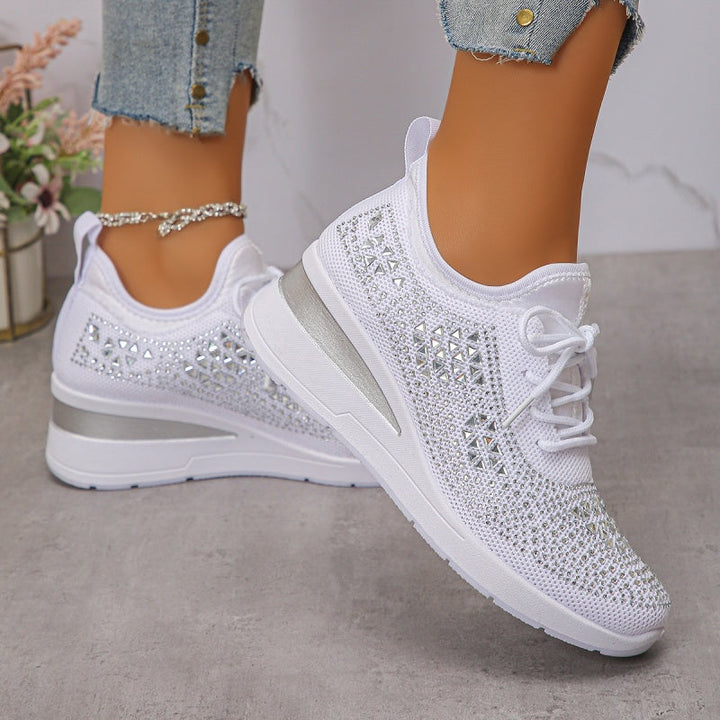 Chaussures femme orthopédiques légères à strass, idéales pour un soutien voûte plantaire et l'élégance.