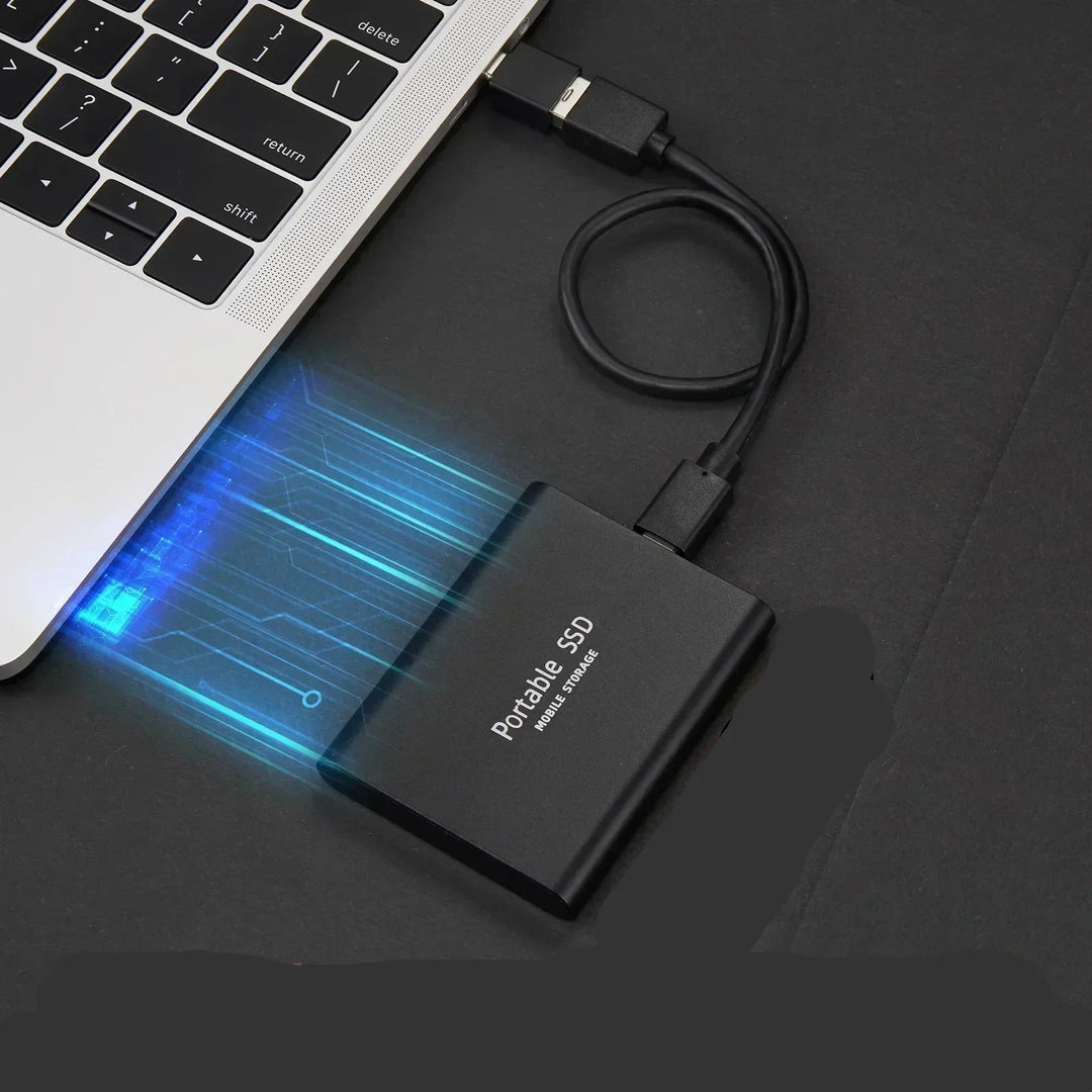SSD externe compact 128 To en alliage d'aluminium. Stockage portable rapide pour vos données importantes.
