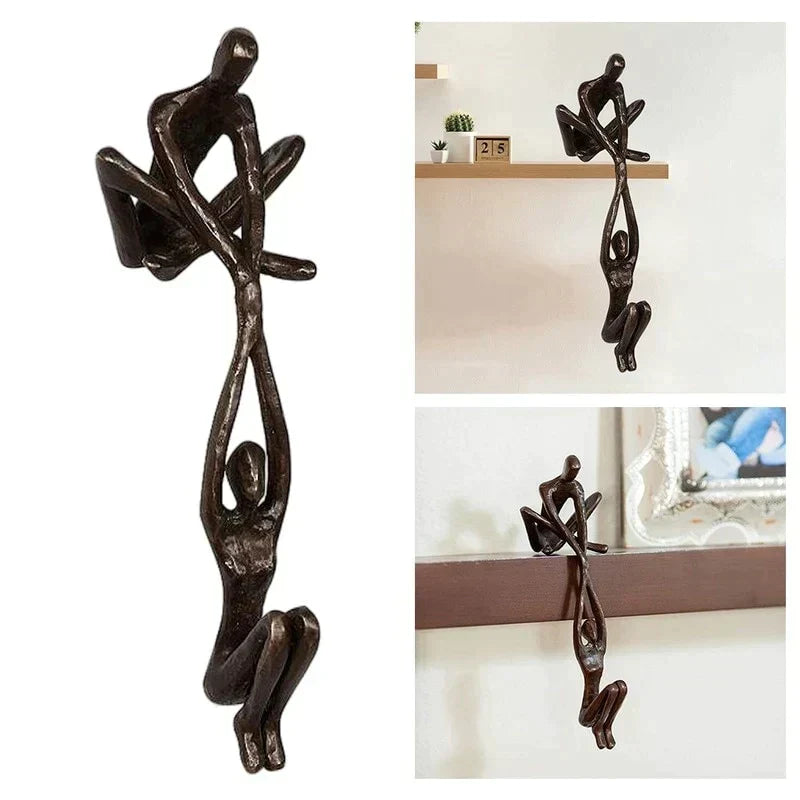 Statuette décorative en résine symbolisant l'amour éternel et la force, idéale pour un intérieur élégant.