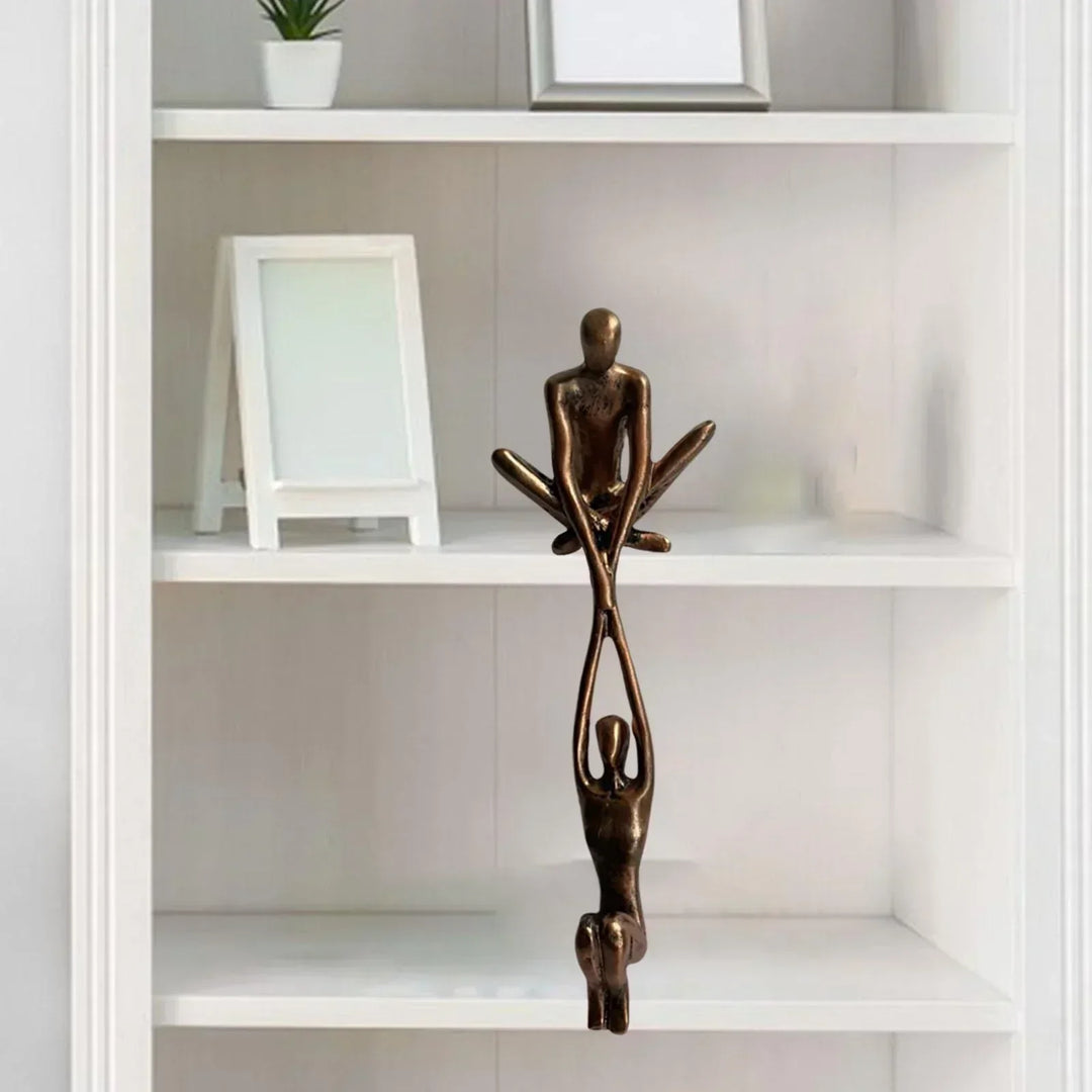 Statuette élégante en résine, symbole de l'amour éternel et de la force, un cadeau idéal pour la maison.