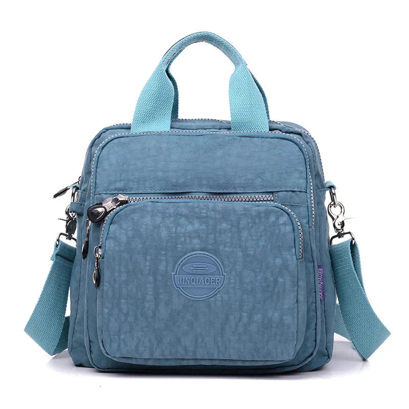 Sac à dos femme tendance, étanche et élégant. L'accessoire mode indispensable pour la femme moderne.
