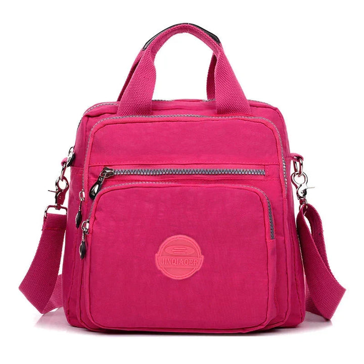 Sac à dos femme confortable et étanche, conçu pour un port agréable toute la journée.