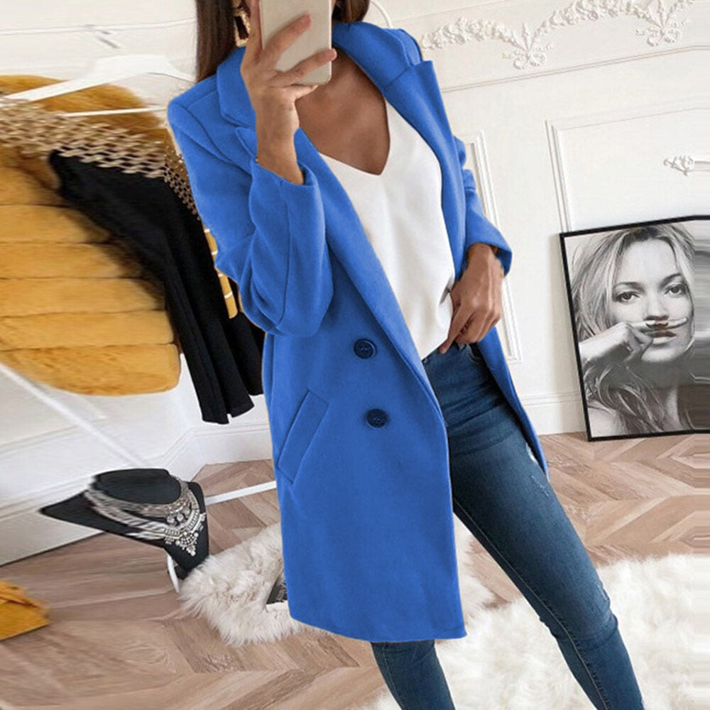 Manteau long et chaud pour femme, coupe raffinée et style intemporel. Idéal pour l'hiver.