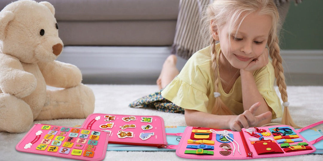 Cadeau éducatif Montessori: tableau d'activités pour enfant. Favorise la motricité, l'éveil et l'apprentissage ludique.