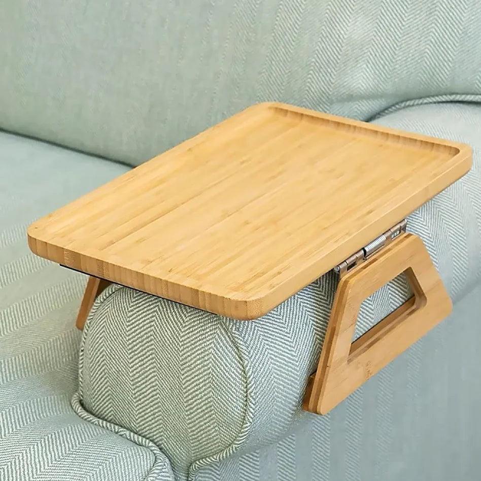 Support d'accoudoir de canapé en bambou pliable, idéal pour le salon, ajoute confort et rangement à la maison.