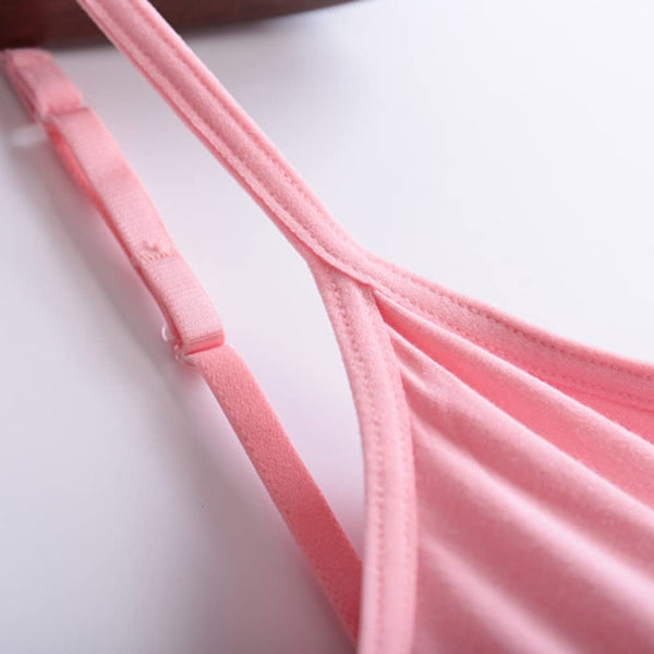 Détente et confort : débardeur femme Lina avec soutien-gorge intégré, ultra léger.