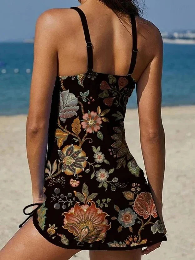 Tankini femme confortable avec motif graphique. Short de bain pour un look élégant à la plage ou en vacances.