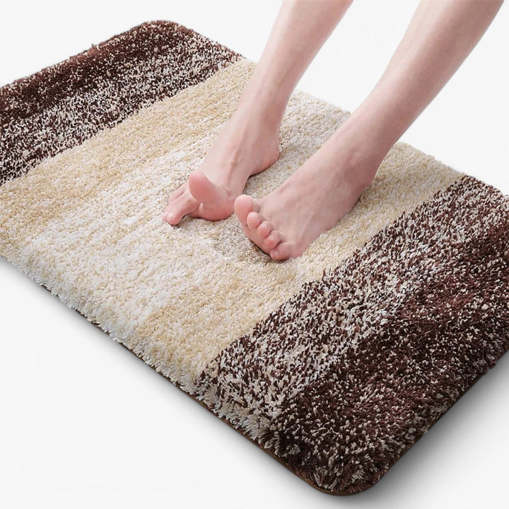 Tapis de bain microfibre, confort optimal, ultra-absorbant, antidérapant et séchage rapide pour hygiène.