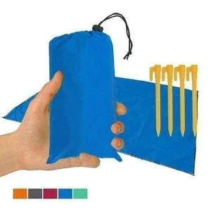Tapis de plein air anti-sable et léger, offrant confort pour plage, pique-nique, camping. Séchage rapide garanti.