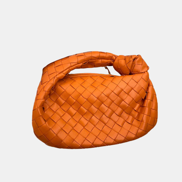 Sac chic en cuir pour femme. Idéal comme sac bandoulière ou porté main, très fonctionnel.