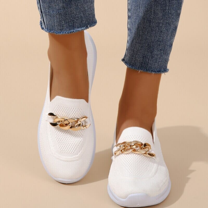 Chaussures orthopédiques femmes pour pieds sensibles, assurant un confort sans douleur, respirantes et antidérapantes.
