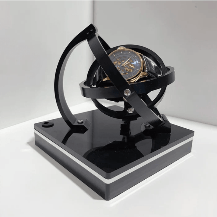 Remontoir automatique Horion élégant pour montres de luxe, protège et maintient vos garde-temps.