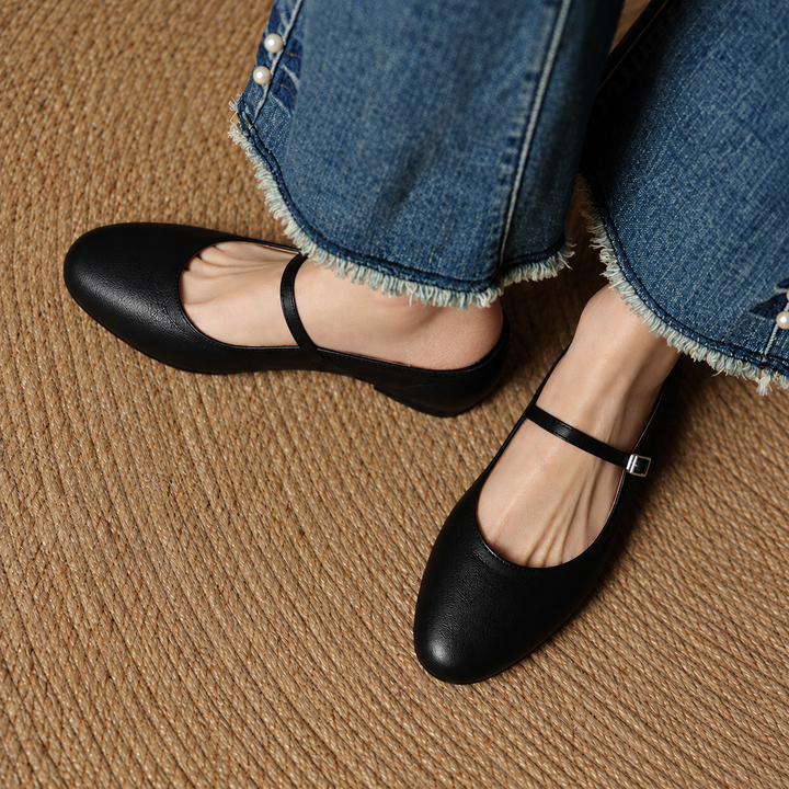 Mules noires bout pointu, Mary Jane stylées, confortables pour femmes, look décontracté chic.