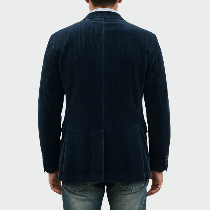 Mode masculine: Costume homme élégant, veste et gilet. Parfait pour cérémonie, affaires ou look classique chic.