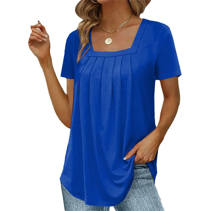 Top femme blanc plissé tendance, encolure carrée. Un haut polyvalent et élégant pour la mode féminine.