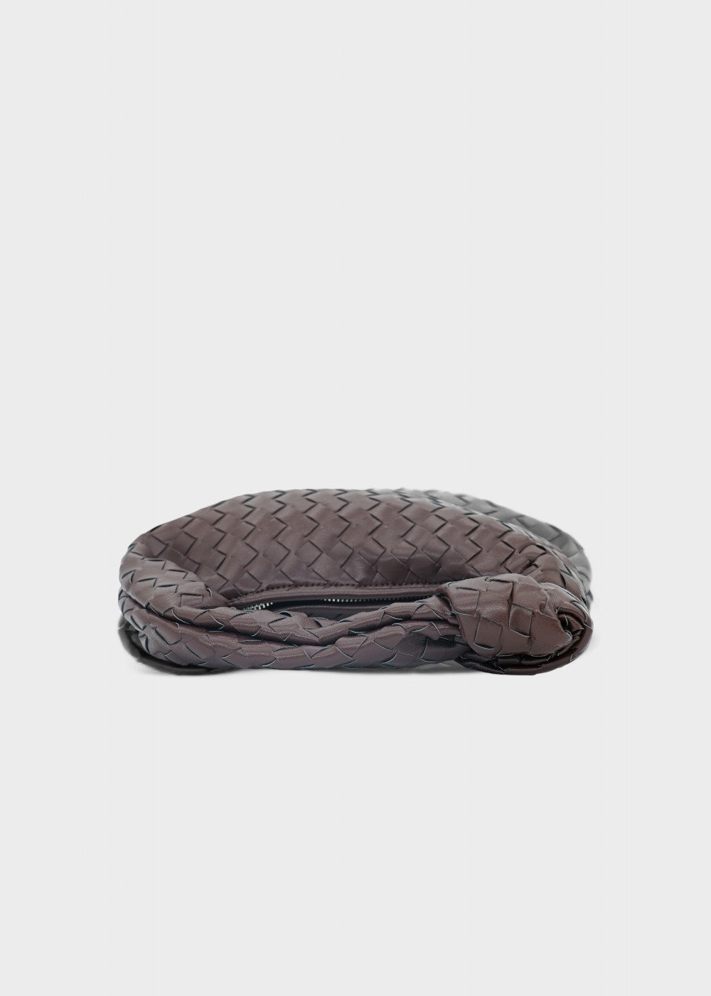 Élégant sac hobo tressé pour femme, accessoire mode compact en similicuir, parfait pour l'essentiel.